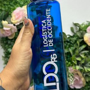 Cilindro plástico personalizado 500 ml tapa metálica promocional versátil