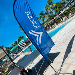 Banner bandera publicitario 60 × 200 cm display vertical para eventos y exterior