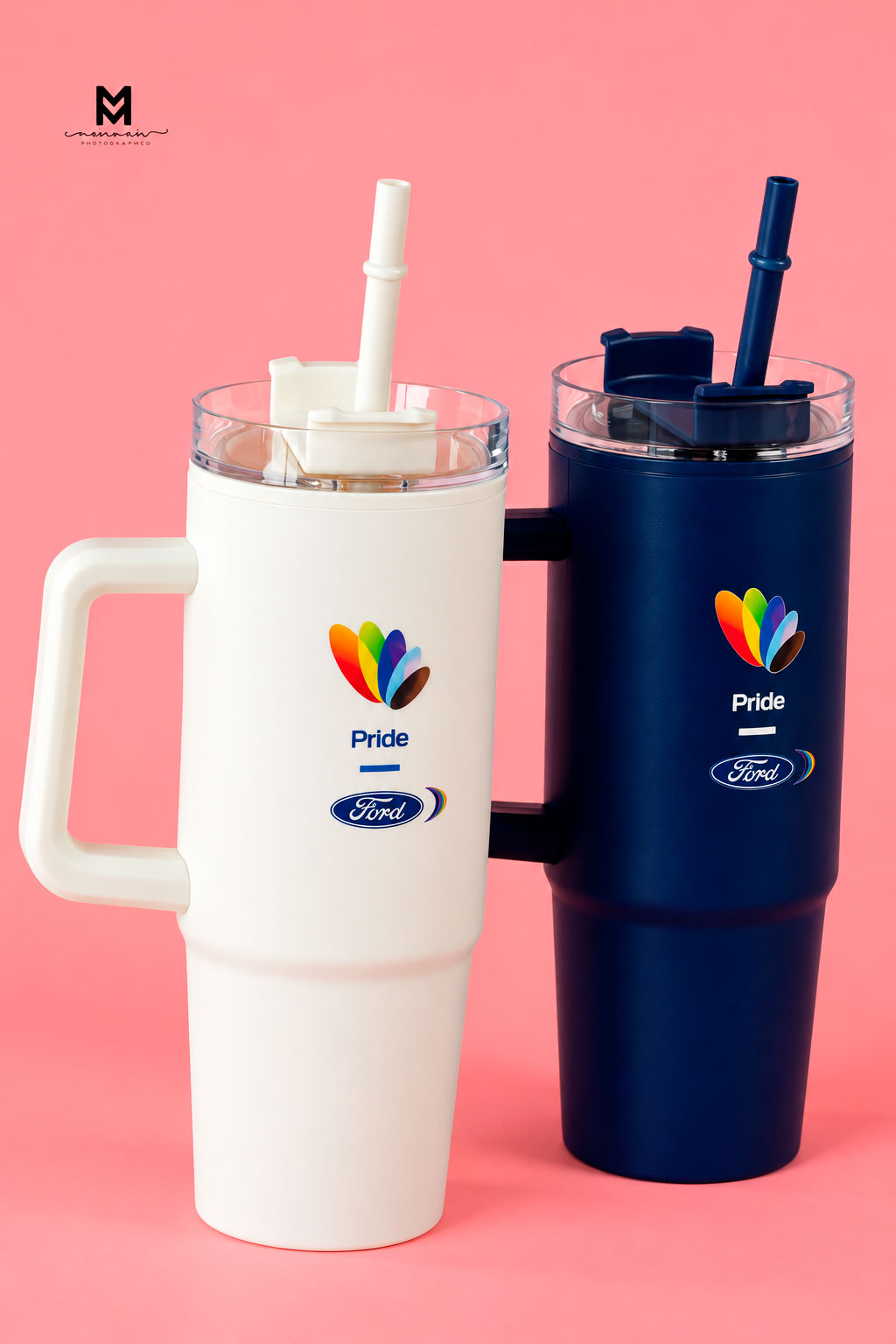 Termo plástico de doble pared con con taparrosca 900ml mod-APTPDP0210