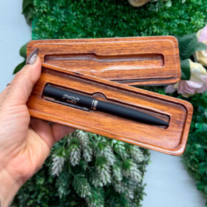 Pluma metálica con estuche de madera personalizado Mod-APPE2402
